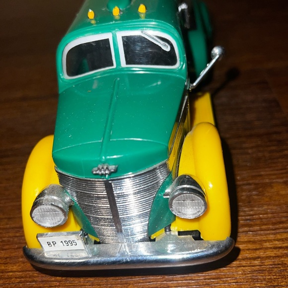Vintage 1995 Collectable BP International Model Truck - Picture 8 of 13
